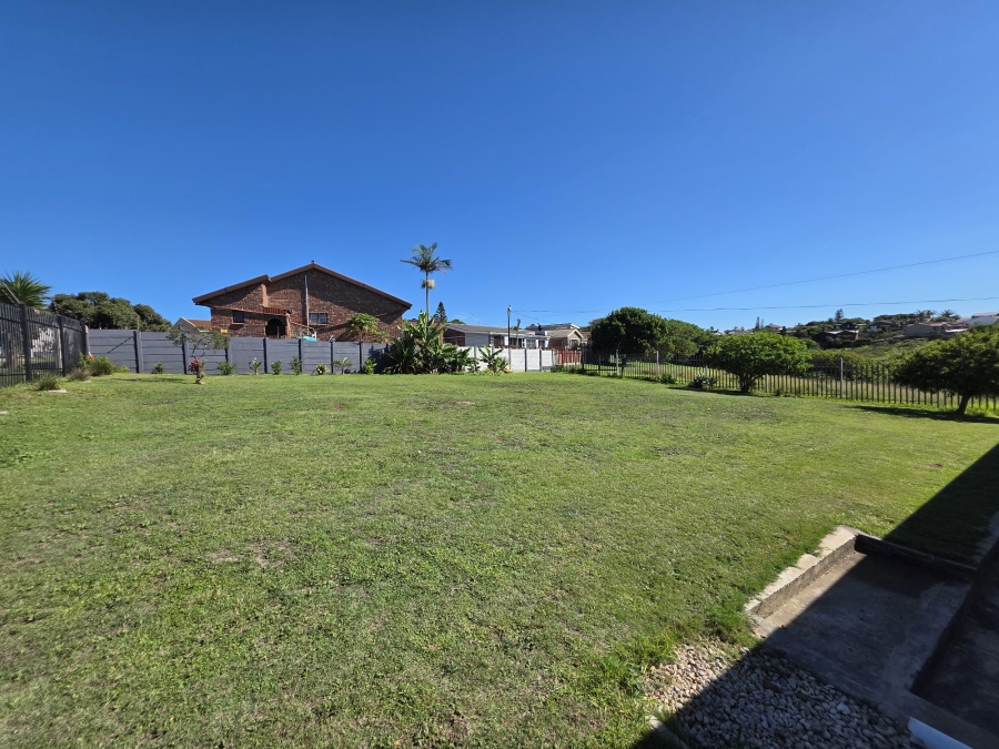 4 Bedroom Property for Sale in C Place Eastern Cape